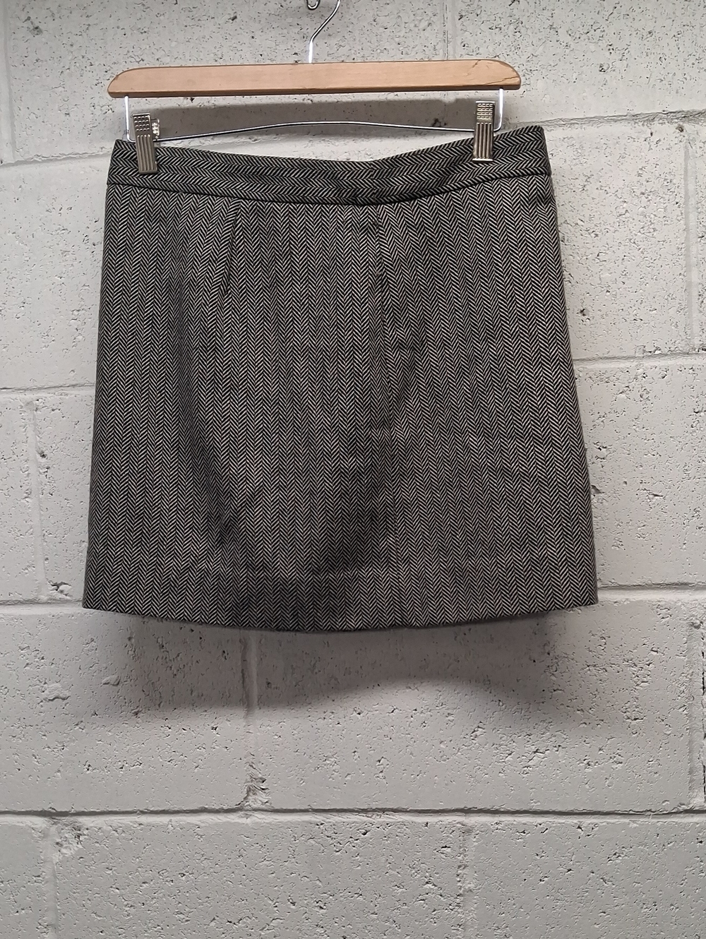 NWOT Womens GAP Classic Herringbone Women's Skirt in Black and White